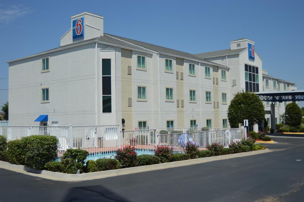 Hotel 6-el Reno, Ok
