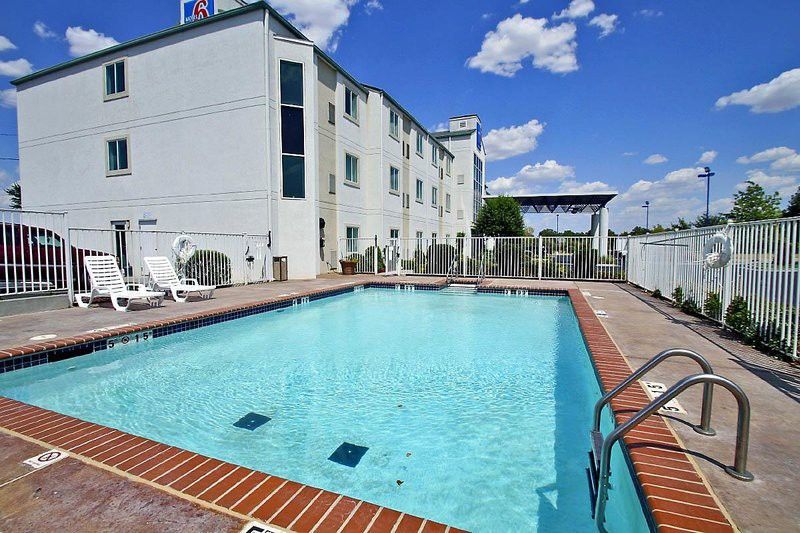 6-el Reno, Ok 2*