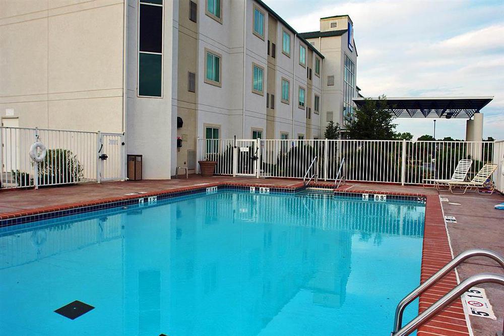Hotel 6-el Reno, Ok 2*